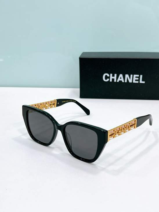 Picture of Chanel Sunglasses _SKUfw79566957fw